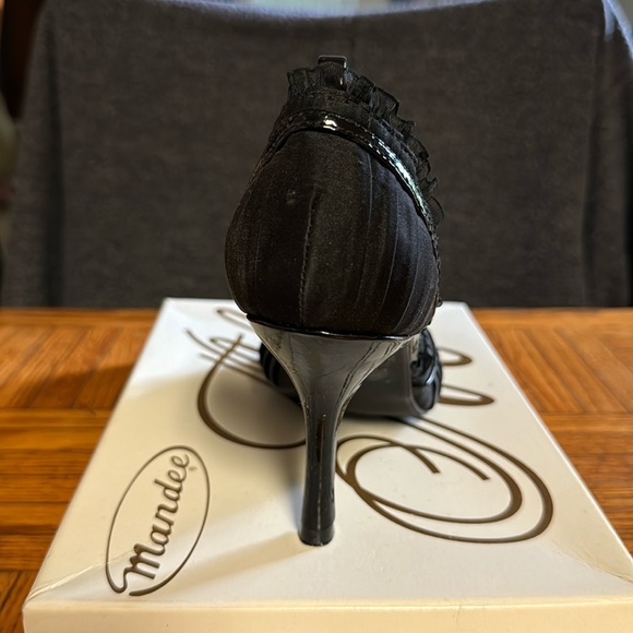 COPY - dress shoes. Cute for French maid - Picture 3 of 4